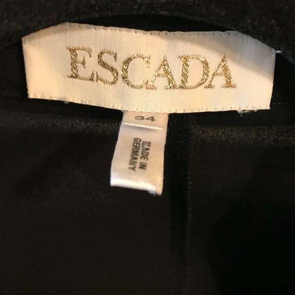 ✨ESCADA BLOUSE✨ - Picture 7 of 8